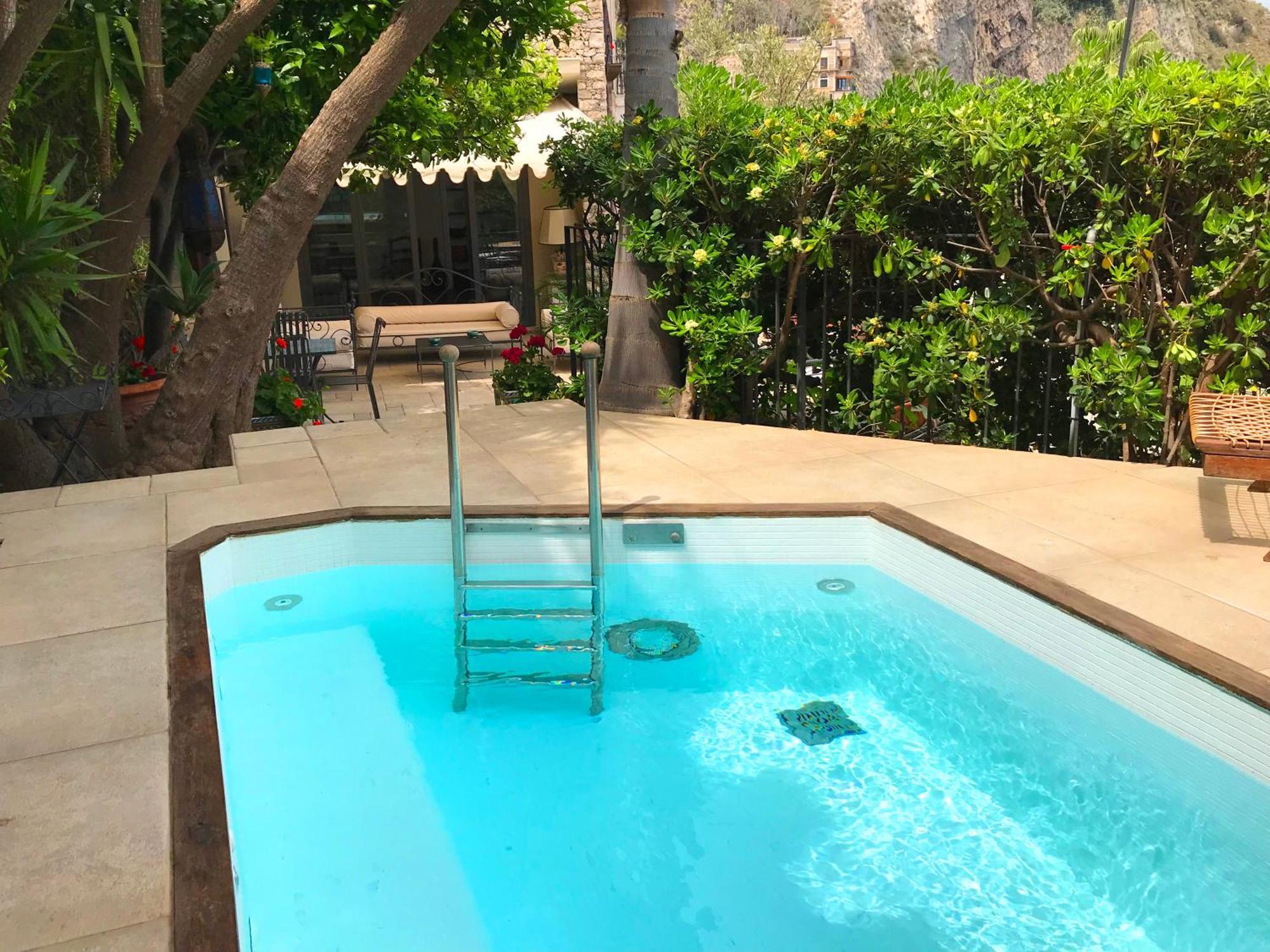 VILLA ELEONORA ISOLA BELLA Sea view Small Pool + Jacuzzi Taormina Esterno foto